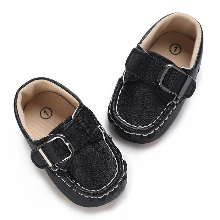 Sapatinho de Bebê Antiderrapante Mocassim Fivela, detalhe da sola