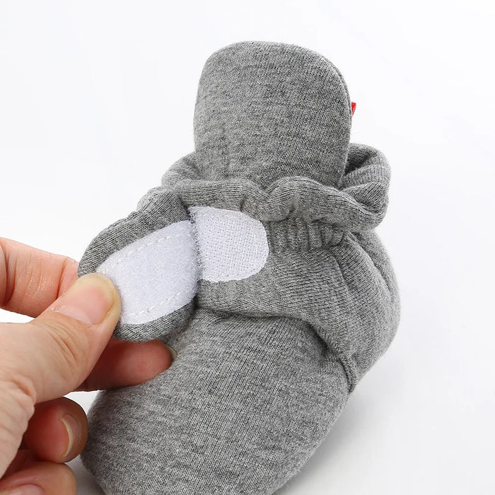Botinha Pantufa de Bebê Tecido Molinho  tudoakilo