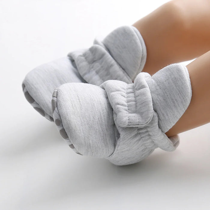 Botinha Pantufa de Bebê Tecido Molinho  tudoakilo