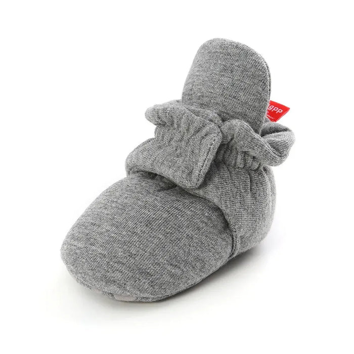 Botinha Pantufa de Bebê Estrelinha cor branco, detalhe da estampa
